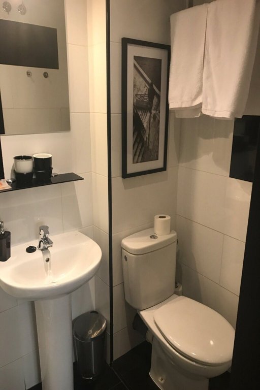 thc tirso molina hostel