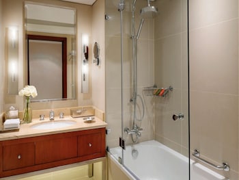 qabila westbay hotel