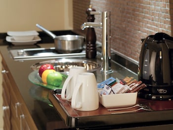 qabila westbay hotel