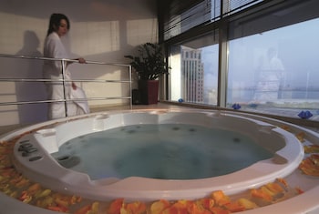 qabila westbay hotel