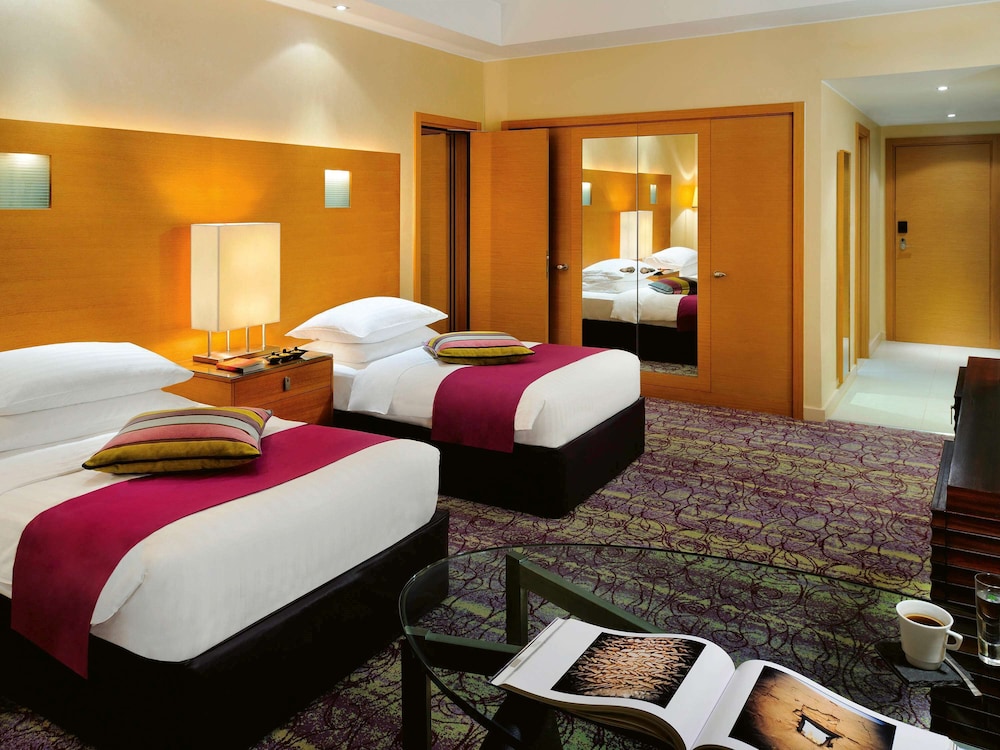 qabila westbay hotel