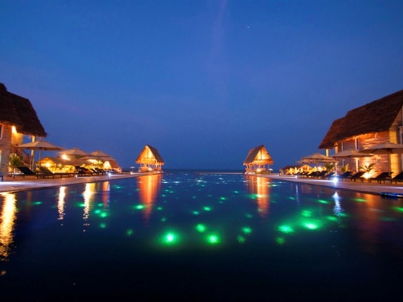 maalu maalu resort and spa