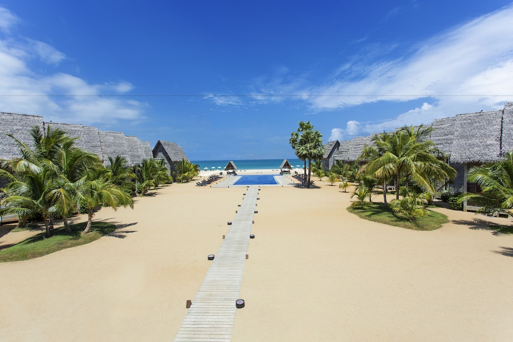 maalu maalu resort and spa