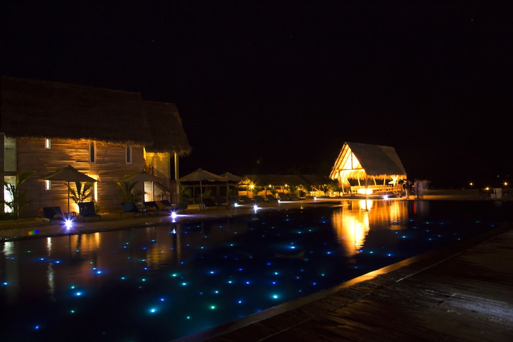 maalu maalu resort and spa