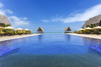 maalu maalu resort and spa