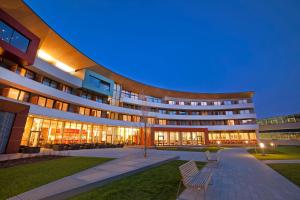 Tauern Spa Zell Am See - Kaprun,Near Schaufelberg Panorama Cable Car,5 star