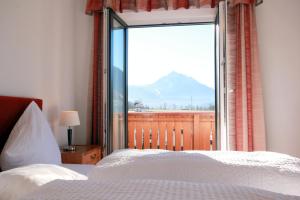 Hotel Sonnenhof - Bed & Breakfast & Appartements,Innsbruck>>Igls,3 star