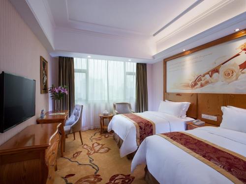 vienna hotel jieyang danpu road