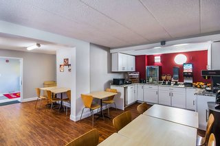 Days Inn By Wyndham Charleston Wv,Kanawha City>>Charleston,2 star