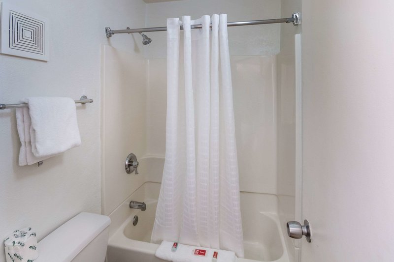 days inn by wyndham charleston wv