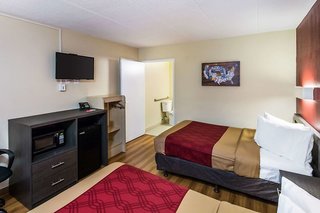 days inn by wyndham charleston wv