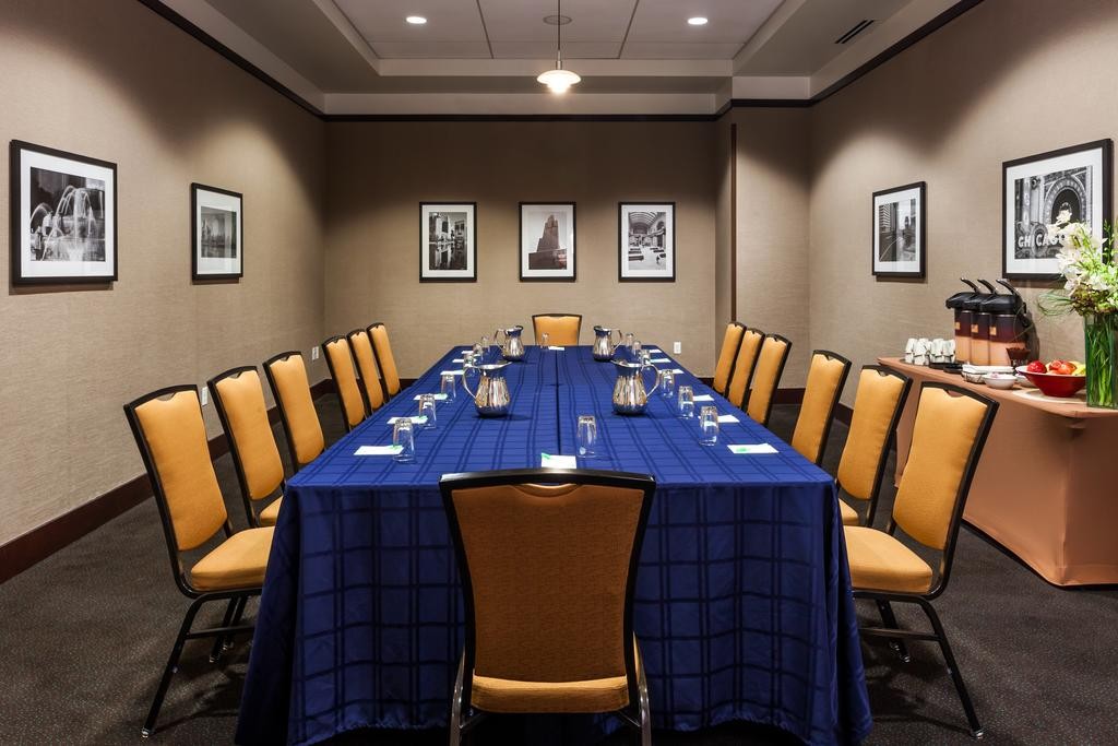 springhill suites by marriott chicago downtown river north