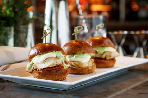 springhill suites by marriott chicago downtown river north