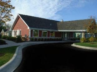 the champagne lodge and luxury suites