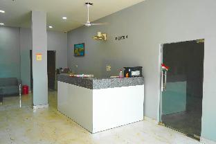 La Sky,East Delhi,2 star