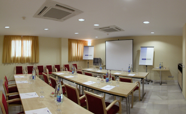 holiday inn express valencia bonaire by ihg