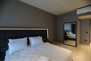 hotel54 luxury suite