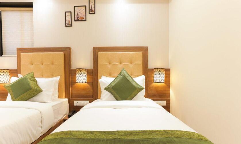 hotel amber palace mumbai central