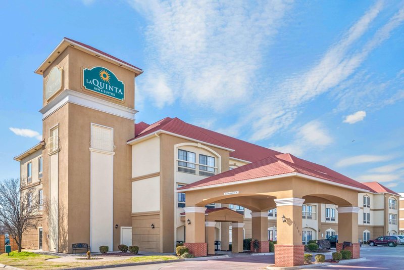 La Quinta Inn & Suites By Wyndham Oklahoma City -Yukon