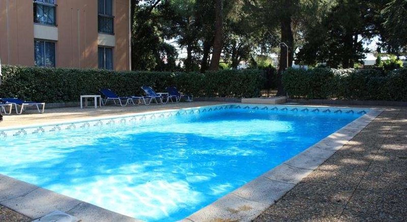 le clos de laube rouge