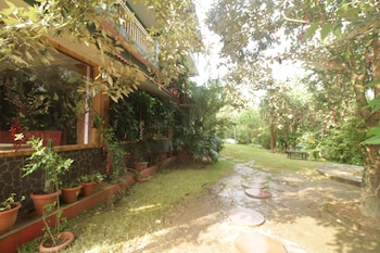 birders den eco friendly resort