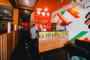 reddoorz plus near makassar town square