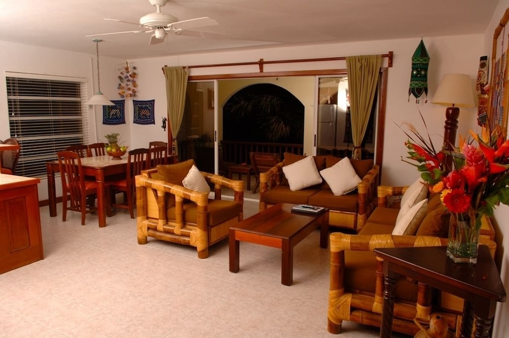 the palms oceanfront suites