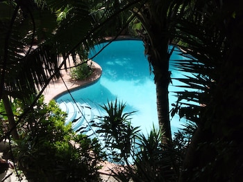 the palms oceanfront suites