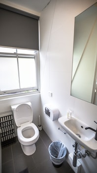 nomads sydney hostel