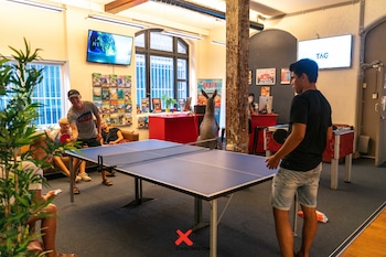 nomads sydney hostel