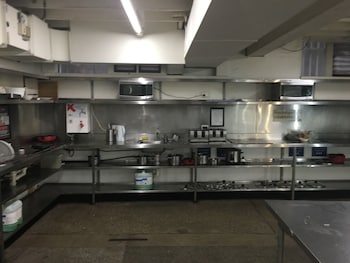 nomads sydney hostel