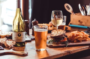 nomads sydney hostel