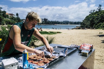 nomads sydney hostel