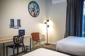 nightcap at keysborough hotel