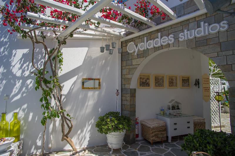 cyclades studios paros