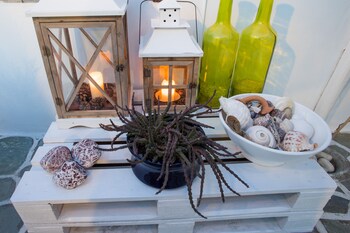 cyclades studios paros