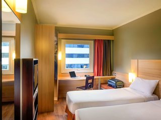 ibis santiago las condes