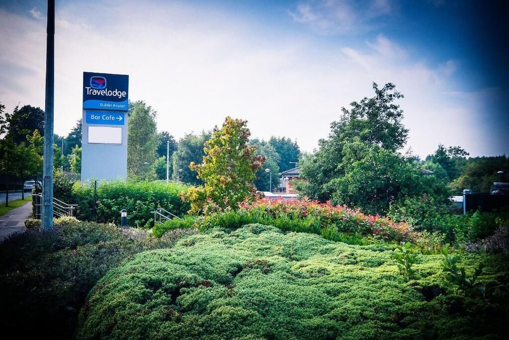 travelodge dublin airport north swords