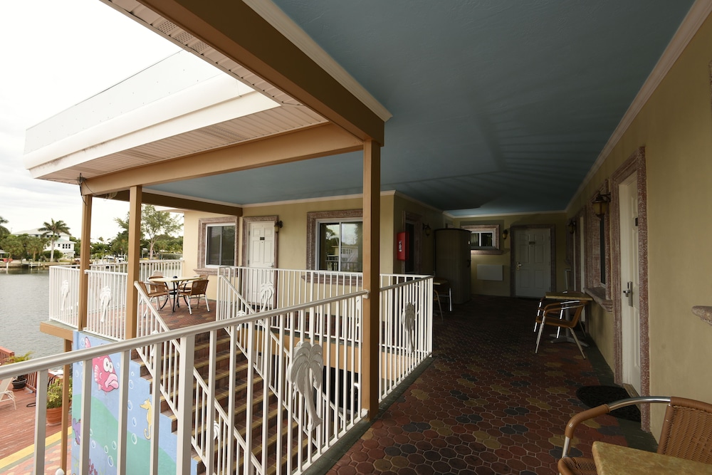 bay palms waterfront resort hotel and marina