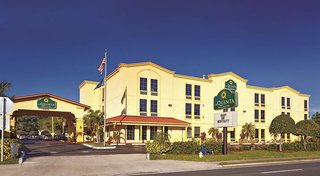 La Quinta Inn & Suites By Wyndham St. Petersburg Northeast,St. Petersburg>>St. Pete Beach,3 star