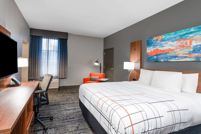 la quinta inn and suites by wyndham st petersburg northeast