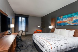 la quinta inn and suites by wyndham st petersburg northeast