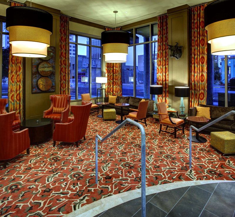 hampton inn and suites austin the university capitol