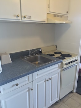 the oceanfront viking motel