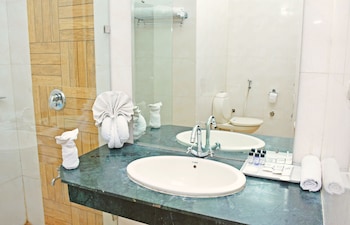 click resort corbett tiger den