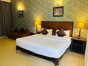 click resort corbett tiger den