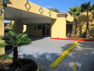 Motel 6 Cleveland, Tx,Conroe>>Cleveland,2 star