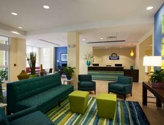 days inn and suites by wyndham altoona