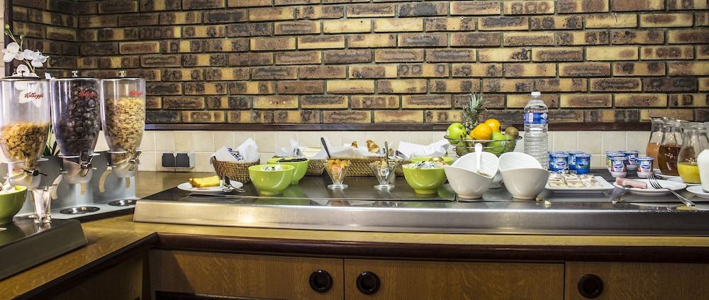 hotel inn design bourges resto novo