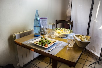 hotel inn design bourges resto novo